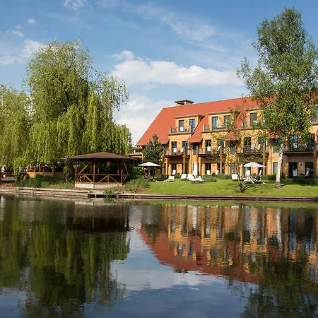 Hotel Strandhaus - Boutique Resort & Spa-3